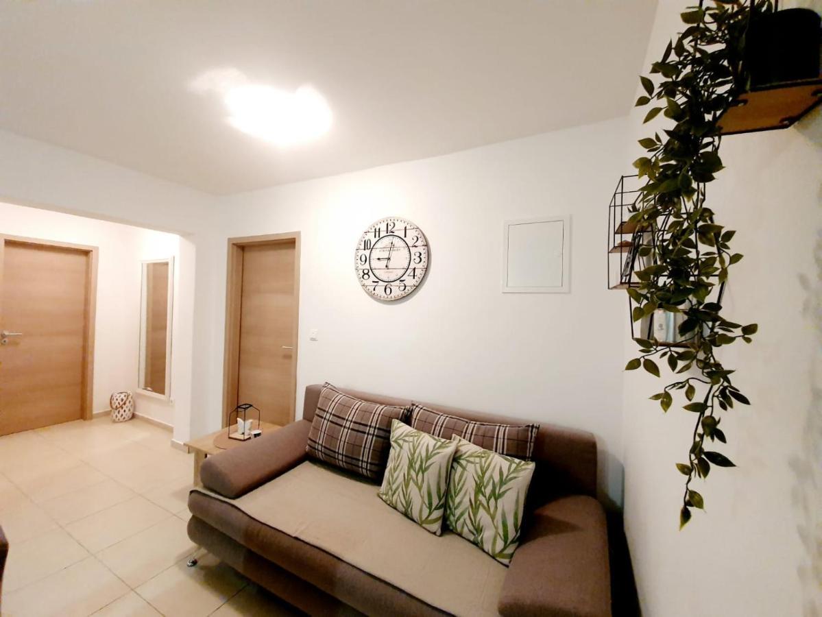 Apartmani Sara Bibinje Buitenkant foto