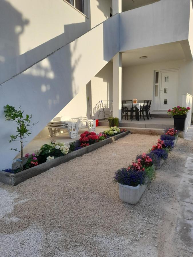 Apartmani Sara Bibinje Buitenkant foto