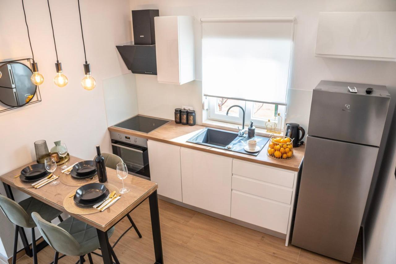 Apartmani Sara Bibinje Buitenkant foto