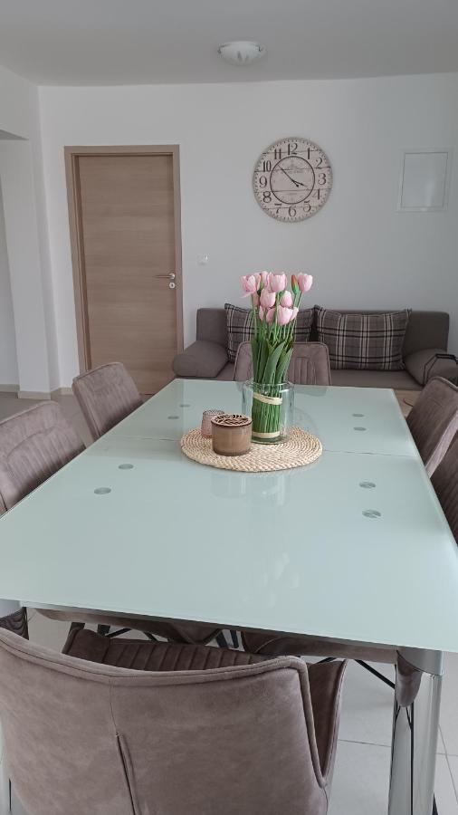 Apartmani Sara Bibinje Buitenkant foto